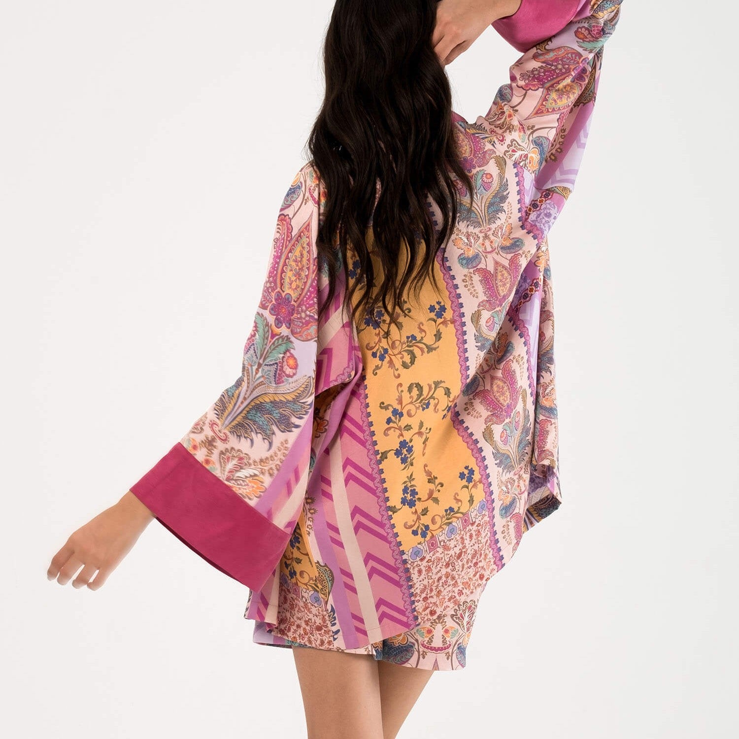 rosea-kisa-kimono-cizgisel-desen
